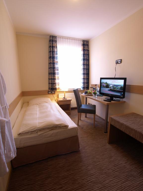 Hotel Landhaus Silbertanne Rotenburg an der Fulda Ngoại thất bức ảnh